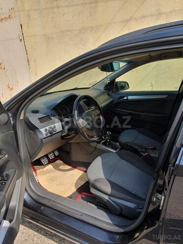 Opel Astra 2004, 200,000 km - 1.4 л - Bakı