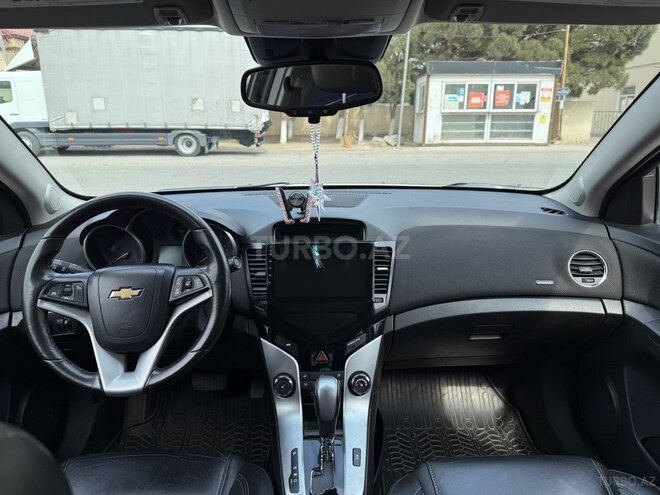 Chevrolet Cruze-8