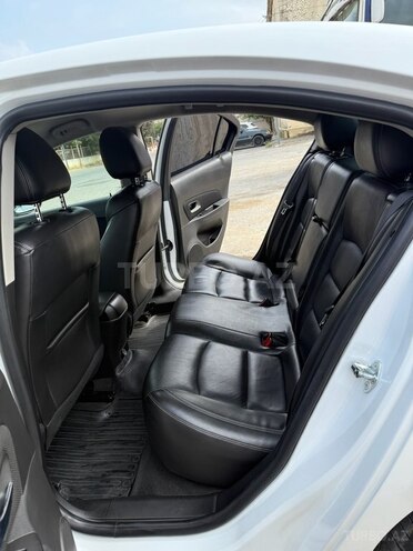 Chevrolet Cruze-2
