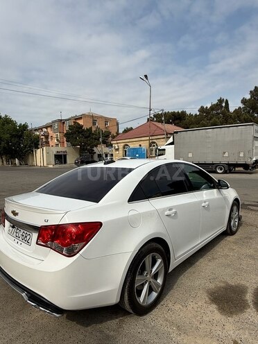 Chevrolet Cruze-13