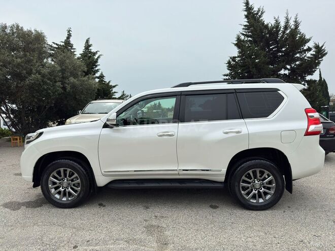Toyota Land Cruiser Prado 2011, 122,000 km - 2.7 l - Bakı