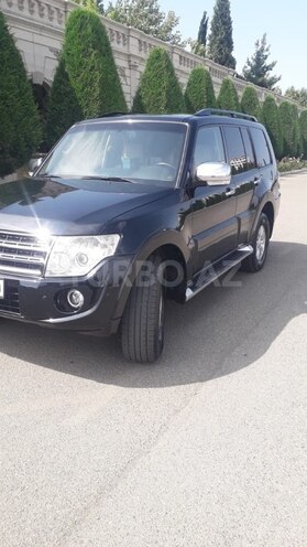 Mitsubishi Pajero 2010, 180,000 km - 3.5 l - Gəncə