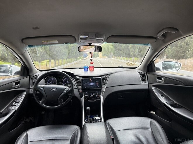 Hyundai Sonata 2010, 240,000 km - 2.0 л - Salyan