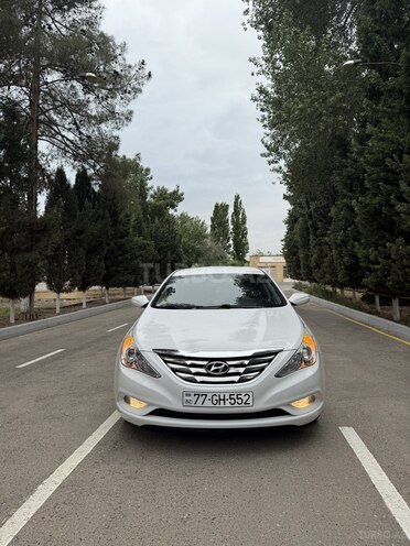 Hyundai Sonata 2010, 240,000 km - 2.0 л - Salyan