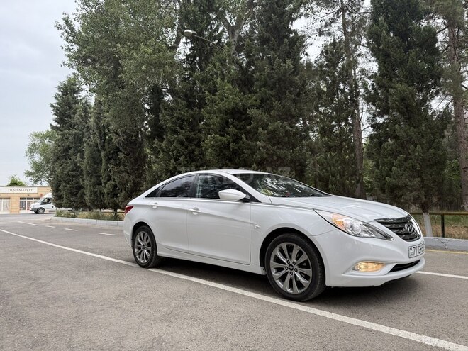 Hyundai Sonata 2010, 240,000 km - 2.0 л - Salyan