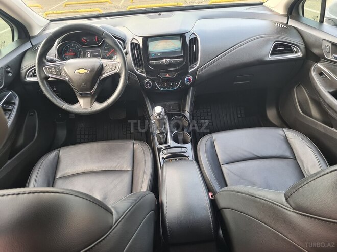 Chevrolet Cruze-6