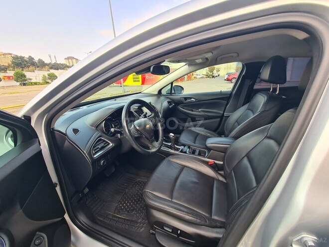 Chevrolet Cruze-8