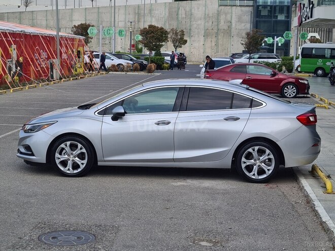 Chevrolet Cruze-11
