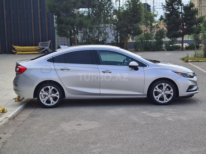 Chevrolet Cruze-20
