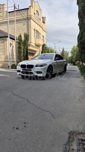 BMW 528 2011, 285,000 km - 2.0 л - Bakı