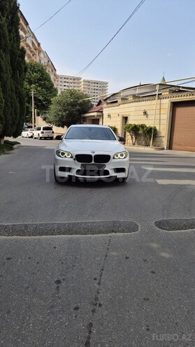 BMW 528 2011, 285,000 km - 2.0 л - Bakı