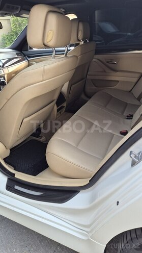 BMW 528 2011, 285,000 km - 2.0 л - Bakı
