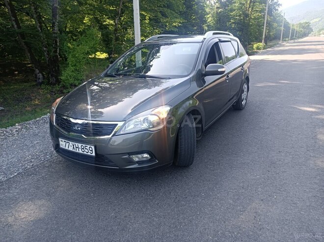 Kia Ceed 2011, 157,231 km - 1.6 l - İsmayıllı