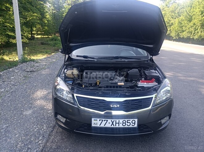 Kia Ceed 2011, 157,231 km - 1.6 l - İsmayıllı