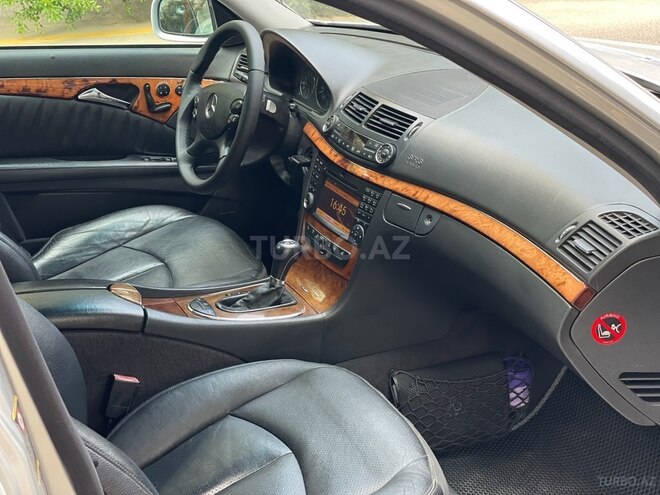 Mercedes E 320 2004, 350,000 km - 3.2 l - Bakı