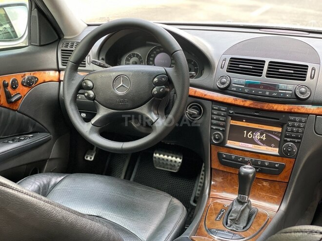Mercedes E 320 2004, 350,000 km - 3.2 l - Bakı
