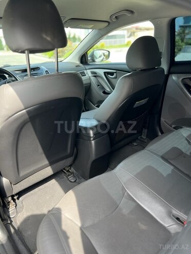 Hyundai Elantra 2015, 140,000 km - 1.8 l - Bakı
