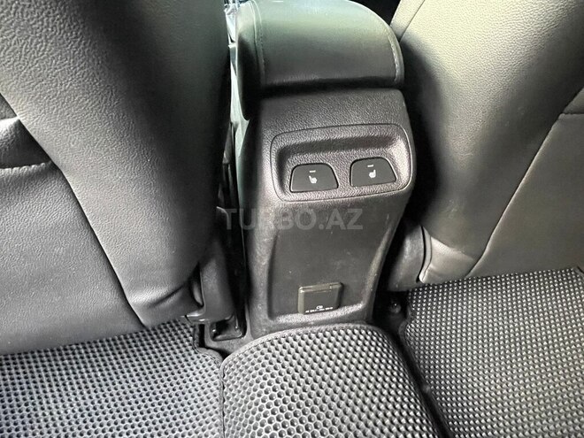 Chevrolet Cruze-13