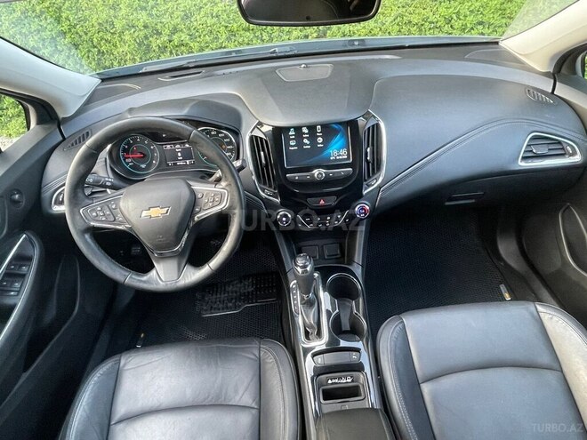 Chevrolet Cruze-14
