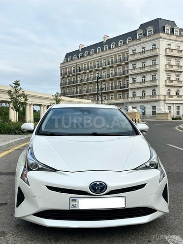Toyota Prius-4