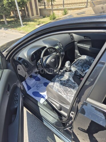 Hyundai i30 2010, 245,098 km - 1.4 l - Bakı