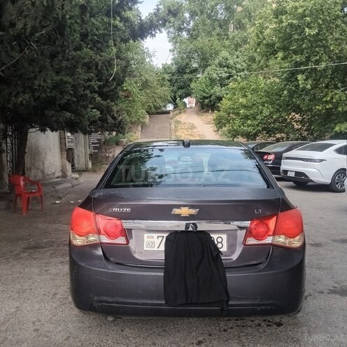 Chevrolet Cruze-2