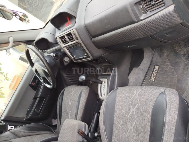 Mitsubishi Pajero io 1999, 266,000 km - 1.8 л - Bakı