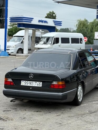Mercedes E 200 1993, 412,563 km - 2.0 l - Quba