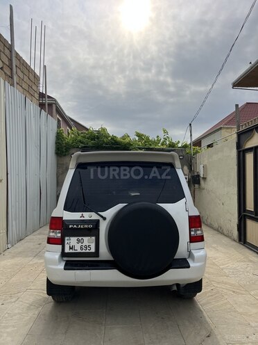 Mitsubishi Pajero io 2000, 318,000 km - 2.0 л - Bakı