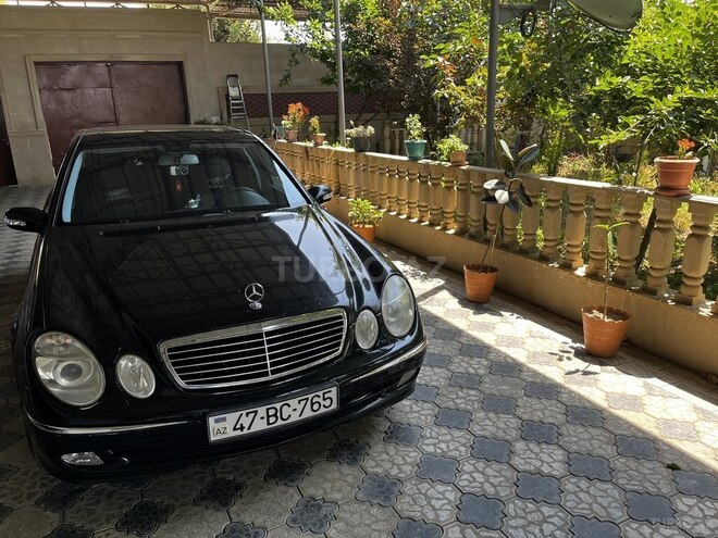 Mercedes E 240 2003, 293,235 km - 2.6 л - Neftçala
