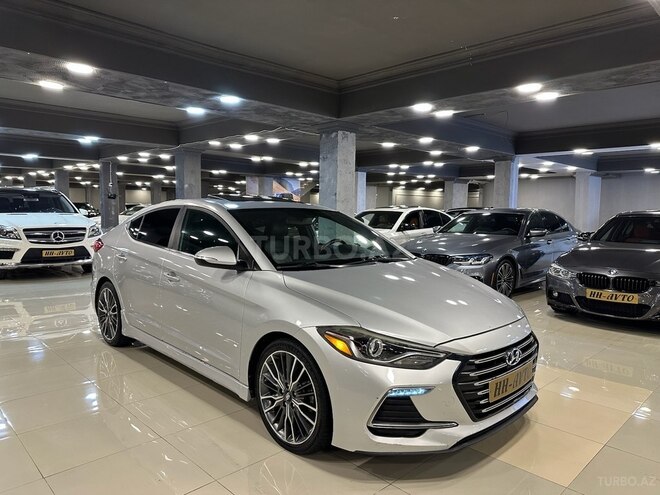 Hyundai Elantra-2
