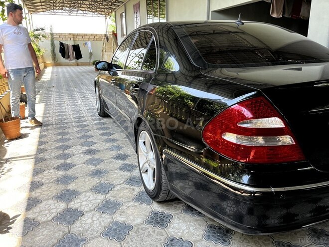 Mercedes E 240 2003, 293,235 km - 2.6 л - Neftçala