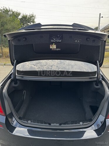BMW 528 2013, 175,000 km - 2.0 l - Bakı