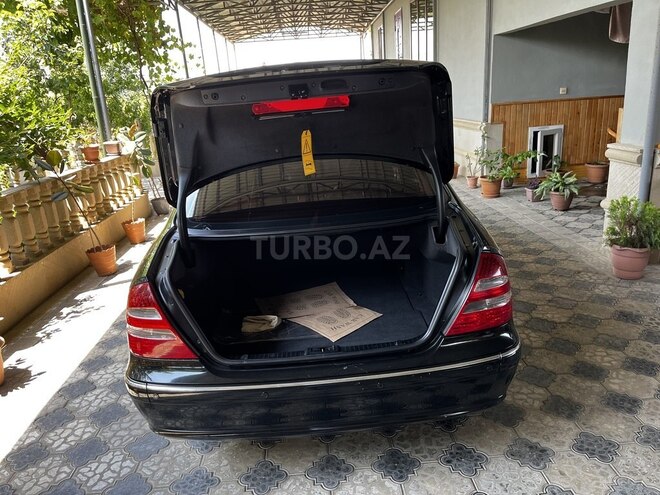 Mercedes E 240 2003, 293,235 km - 2.6 л - Neftçala