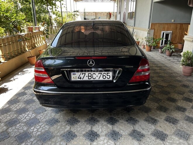 Mercedes E 240 2003, 293,235 km - 2.6 л - Neftçala