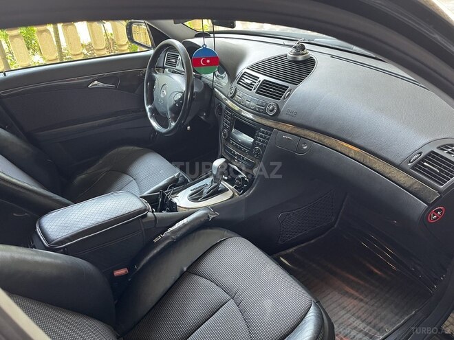 Mercedes E 240 2003, 293,235 km - 2.6 л - Neftçala