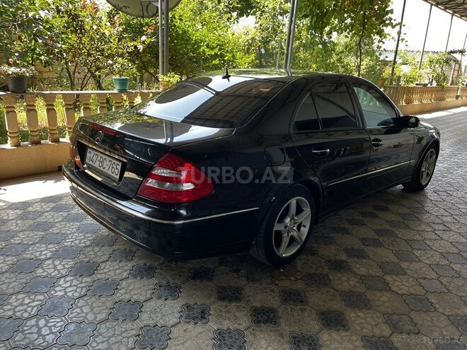 Mercedes E 240 2003, 293,235 km - 2.6 л - Neftçala