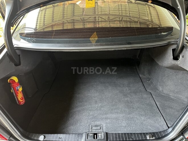 Mercedes E 240 2003, 293,235 km - 2.6 л - Neftçala