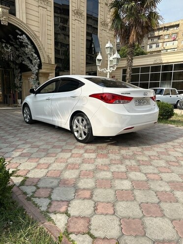 Hyundai Elantra 2013, 195,000 km - 1.8 l - Bakı