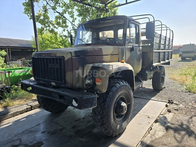 GAZ 3308 2003, 330,000 km - 4.3 l - Zaqatala
