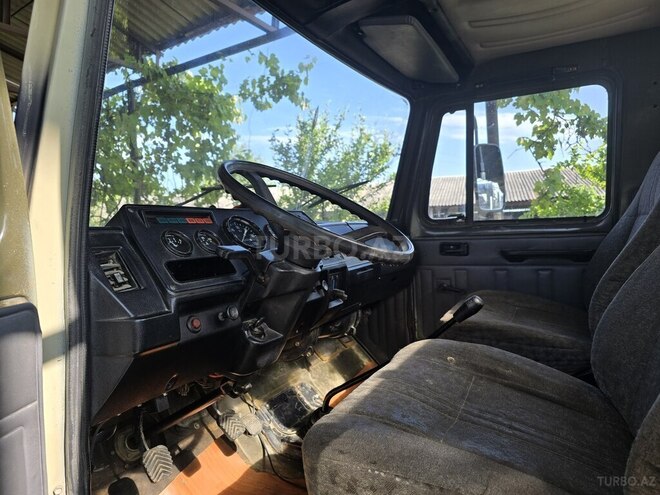 GAZ 3308 2003, 330,000 km - 4.3 l - Zaqatala