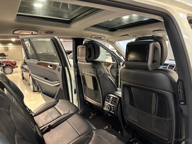 Mercedes GL 500 4MATIC-8