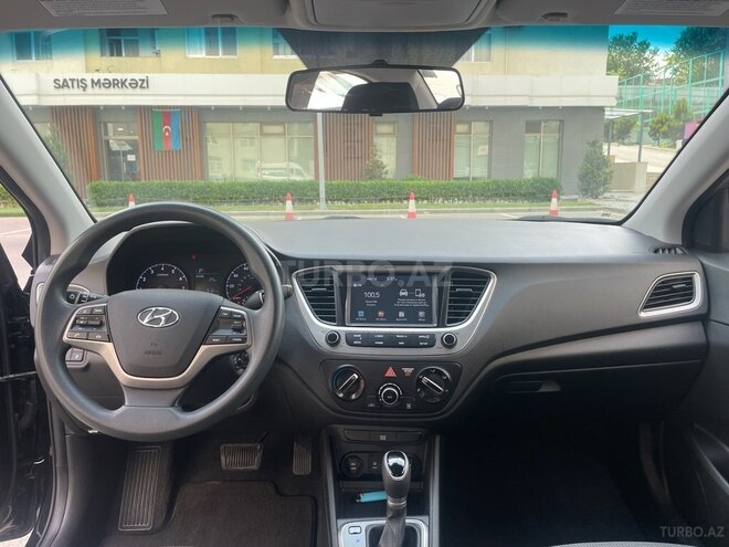 Hyundai Accent 2018, 82,300 km - 1.6 л - Bakı