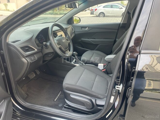 Hyundai Accent 2018, 82,300 km - 1.6 л - Bakı