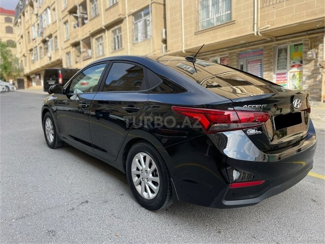 Hyundai Accent 2018, 82,300 km - 1.6 л - Bakı