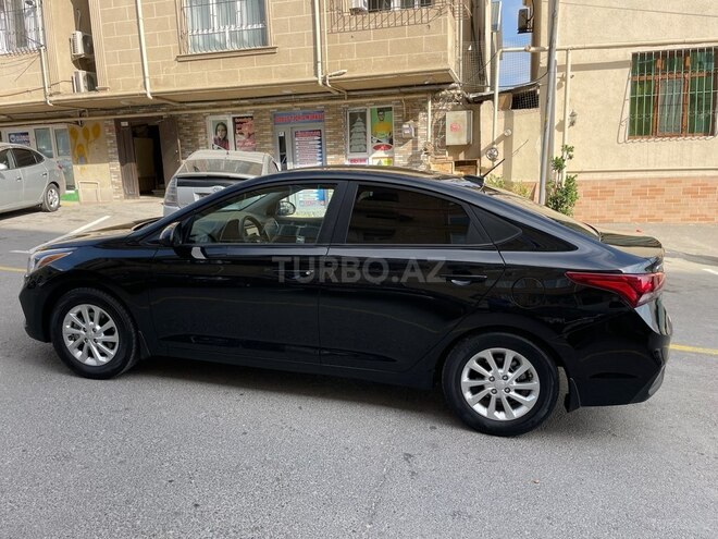 Hyundai Accent 2018, 82,300 km - 1.6 л - Bakı