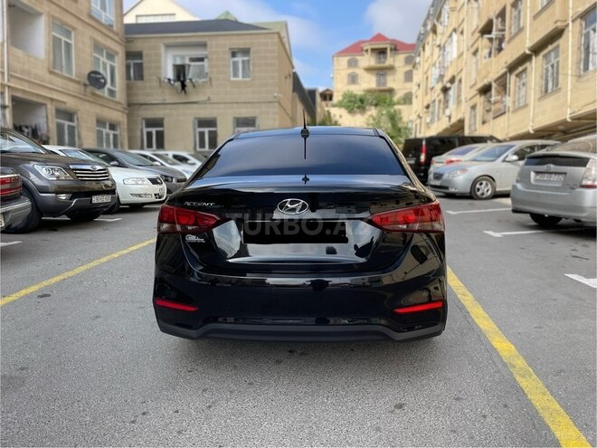 Hyundai Accent 2018, 82,300 km - 1.6 л - Bakı