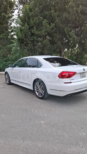 Volkswagen Passat (North America) 2016, 205,000 km - 1.8 л - Bakı