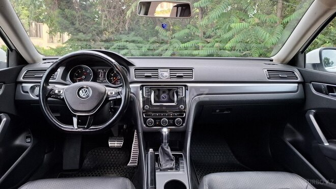 Volkswagen Passat (North America) 2016, 205,000 km - 1.8 л - Bakı
