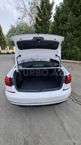 Volkswagen Passat (North America) 2016, 205,000 km - 1.8 л - Bakı